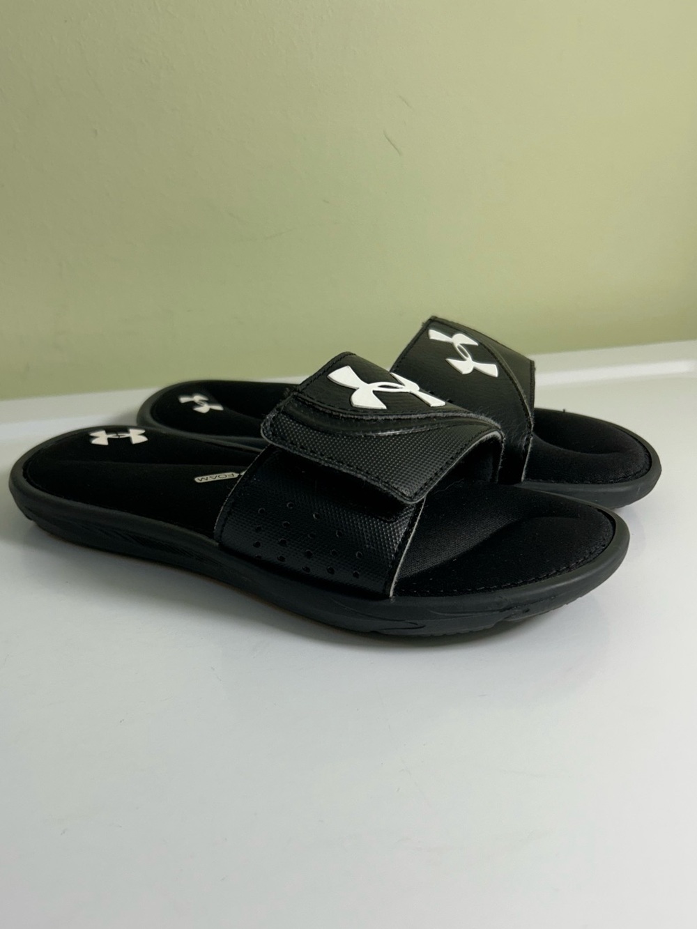 Under Armour 4D Foam Slip On Black White Slides Youth Boy's 2Y Shoes Slippers
